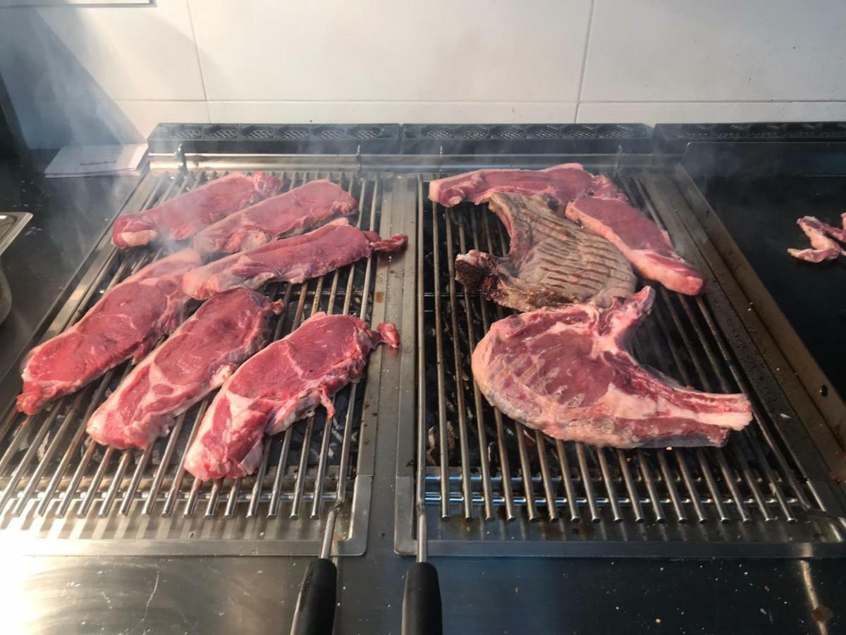 Hostal Plaza 埃尔埃斯皮纳尔 外观 照片
